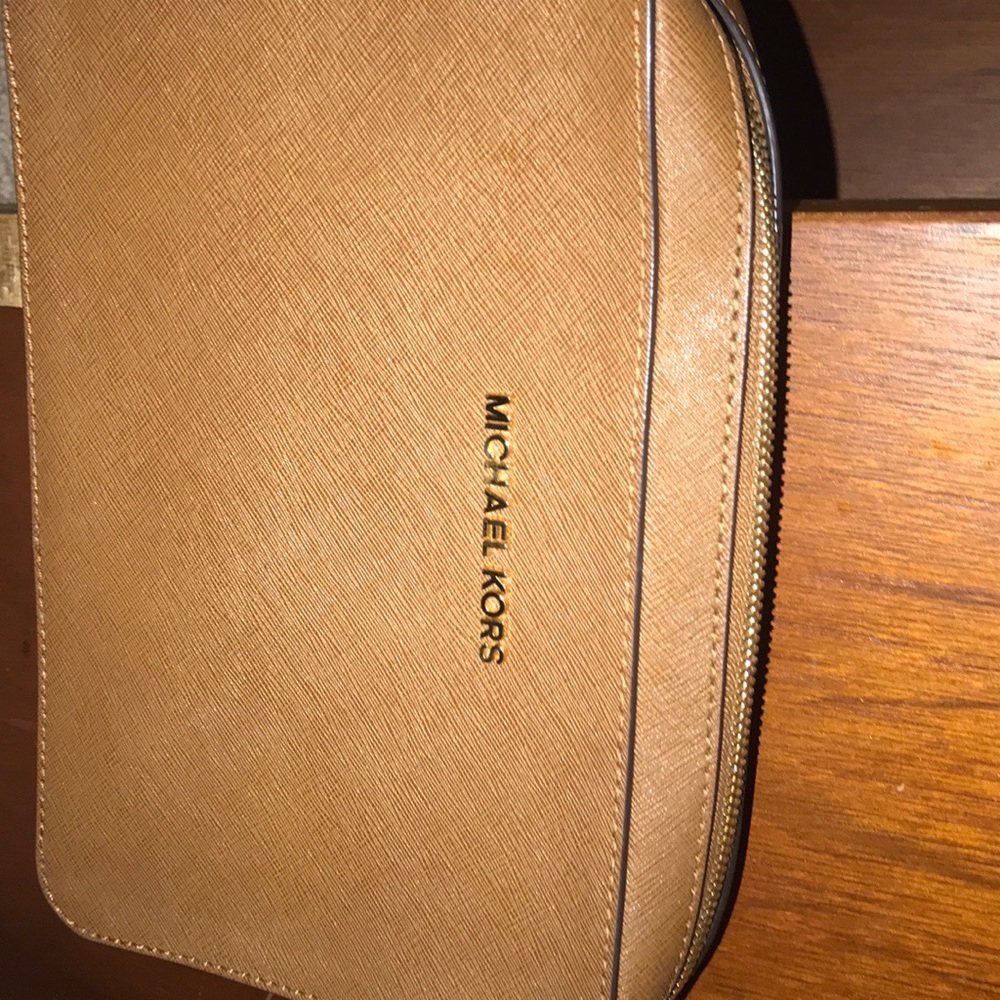 Michael Kors Jet Set Saffiano Leather Crossbody